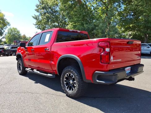 Used 2024 Chevrolet Silverado 1500 ZR2 AWD/4WD image 5