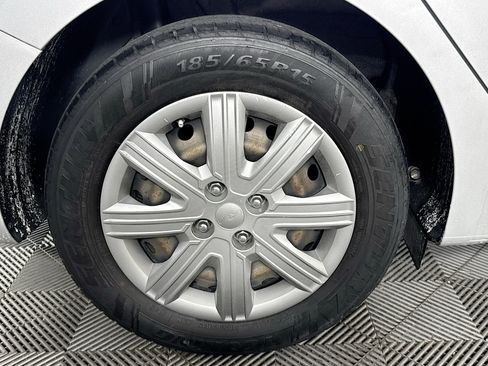 Used 2023 Kia Rio LX FWD image 30