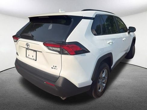 Certified 2025 Toyota RAV4 LE AWD/4WD image 16