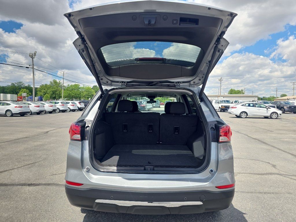 Used 2024 Chevrolet Equinox LT FWD image 9