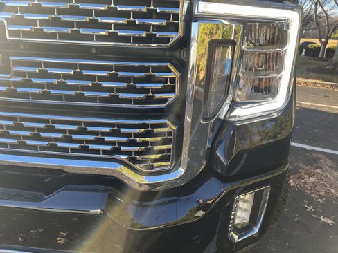 Used 2023 GMC Sierra 2500 Denali w/ Denali Ultimate Package image 6