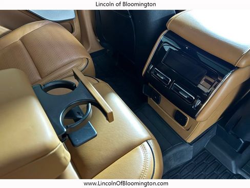 Used 2024 Lincoln Aviator Black Label w/ Jet Package AWD/4WD image 15