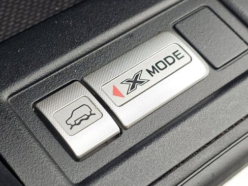 Used 2018 Subaru Forester 2.5i Premium w/ All-Weather Package image 10