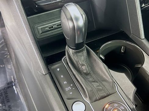Used 2020 Volkswagen Atlas Cross Sport SEL R-Line w/ Cross Sport MDO Package AWD/4WD image 24