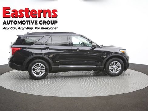 Used 2021 Ford Explorer XLT w/ Equipment Group 202A AWD/4WD image 44