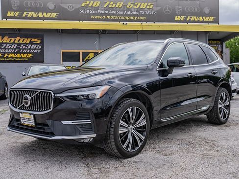 Used 2023 Volvo XC60 B5 Plus w/ Climate Package image 9