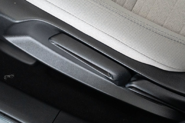 Certified 2023 Honda HR-V LX image 4