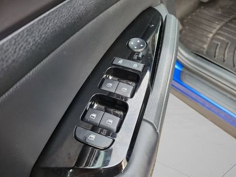 Used 2024 Kia Sportage EX FWD image 20