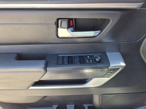 Used 2025 Toyota Tundra Platinum AWD/4WD image 17