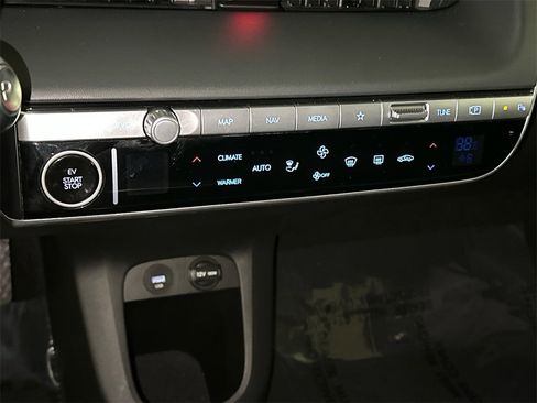 Used 2024 Hyundai Ioniq 5 SEL image 30