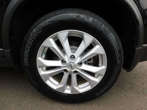 Used 2016 Nissan Rogue SV AWD/4WD image 23