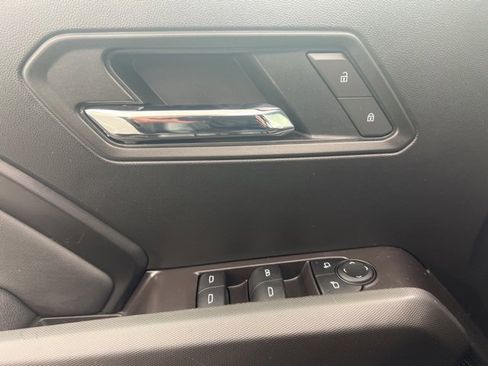 Used 2025 GMC Canyon Elevation w/ Convenience Package image 14