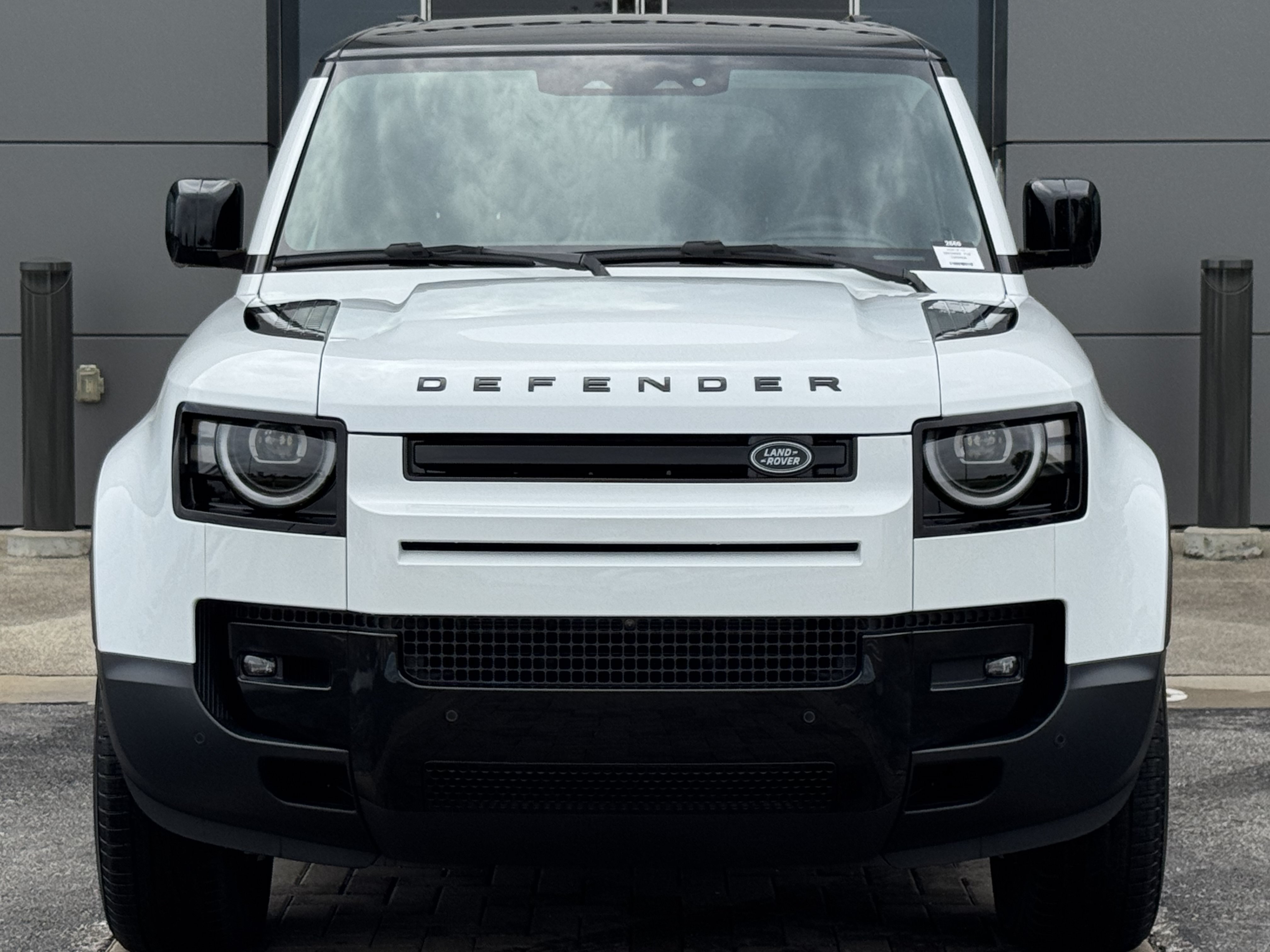 New 2026 Land Rover Defender 110 S AWD/4WD image 8