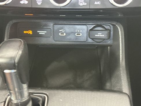 Used 2025 Honda Civic Sport image 25