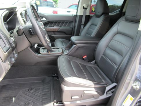 Used 2022 GMC Canyon Denali AWD/4WD image 17