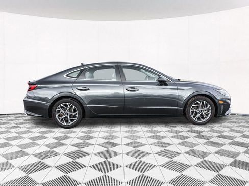 Used 2023 Hyundai Sonata SEL w/ Preferred Accessory Package image 11