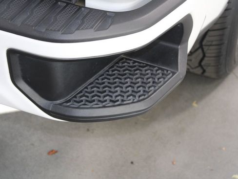 Used 2024 Chevrolet Silverado 1500 Custom image 16