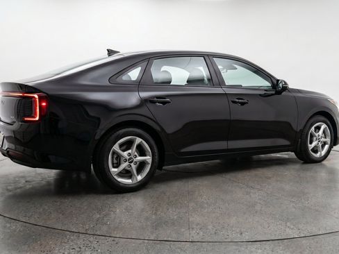 Used 2025 Kia K4 FWD image 9