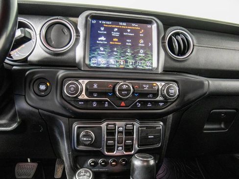 Used 2021 Jeep Gladiator Overland w/ Popular Equipment Package image 24