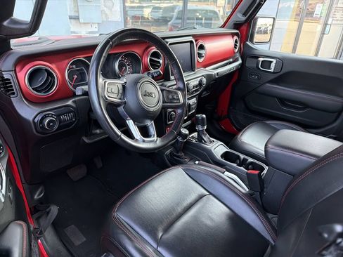 Used 2022 Jeep Wrangler Unlimited Rubicon w/ LED Lighting Group AWD/4WD image 5
