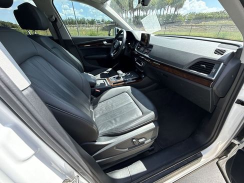 Used 2020 Audi Q5 2.0T Premium w/ Convenience Package AWD/4WD image 15