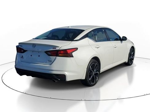 Used 2024 Nissan Altima 2.5 SR image 4