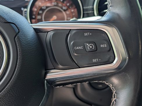 Used 2021 Jeep Wrangler Unlimited Sahara AWD/4WD image 30