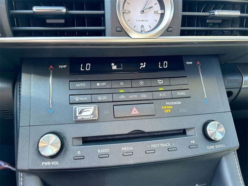 Used 2016 Lexus RC 200t image 20