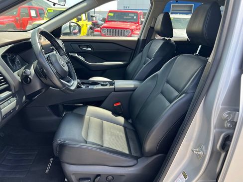 Used 2023 Nissan Rogue SV w/ SV Premium Package AWD/4WD image 26
