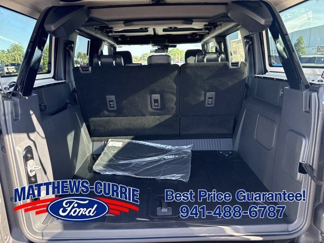 New 2026 Ford Bronco Badlands AWD/4WD image 13