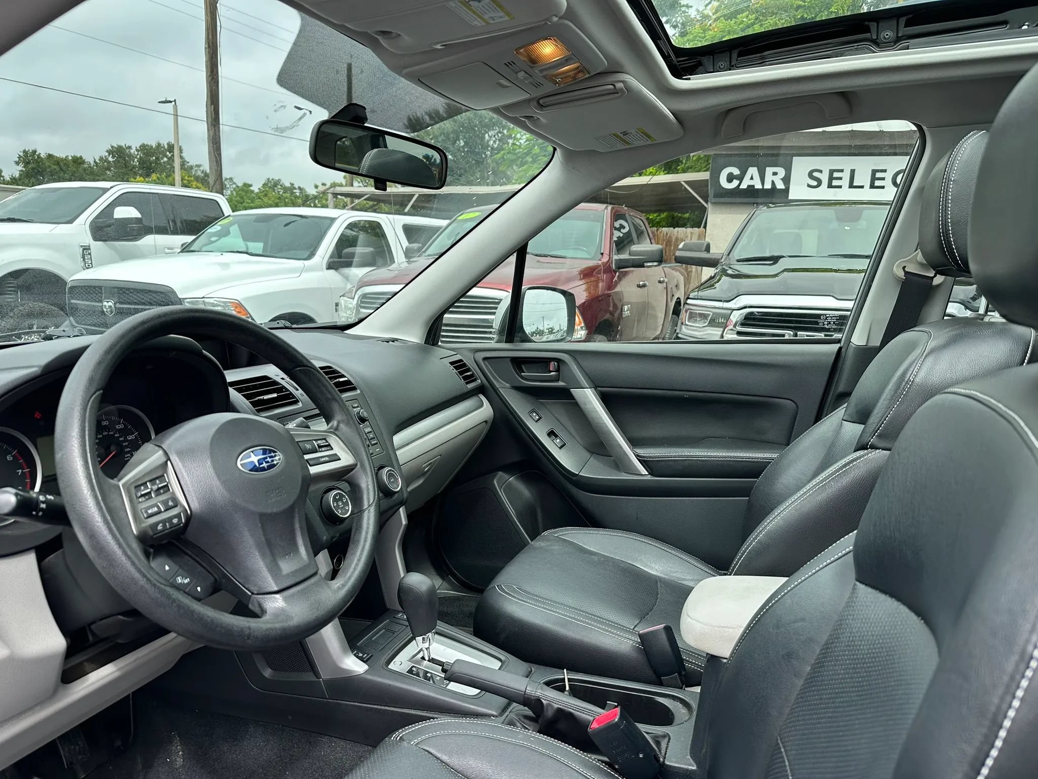 Used 2015 Subaru Forester 2.5i Premium w/ All-Weather Package AWD/4WD image 8
