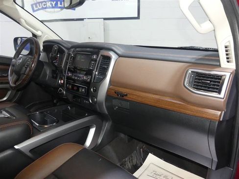 Used 2019 Nissan Titan Platinum Reserve AWD/4WD image 24
