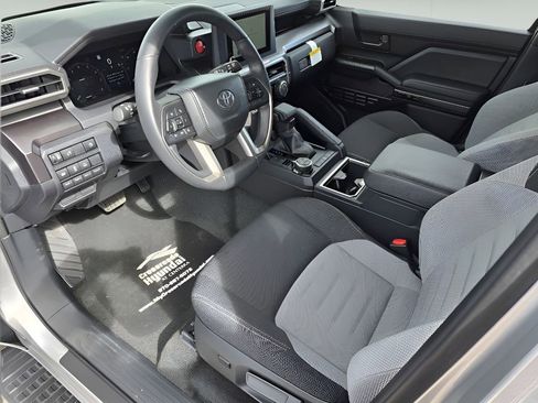 Used 2025 Toyota 4Runner TRD Off-Road image 25