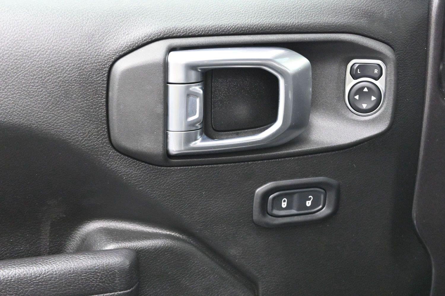 Used 2022 Jeep Wrangler Unlimited Sport AWD/4WD image 12