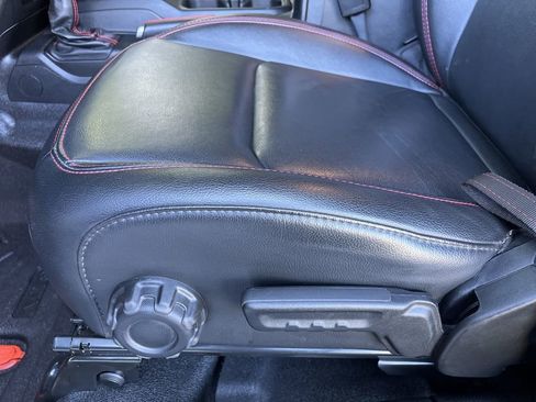 Used 2022 Jeep Gladiator Rubicon w/ LED Lighting Group image 39