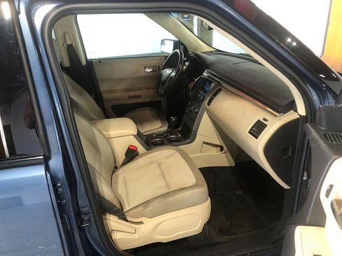 Used 2018 Ford Flex SE FWD image 21