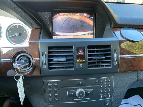 Used 2010 Mercedes-Benz GLK 350 GLK 350 4MATIC AWD 4dr SUV image 12