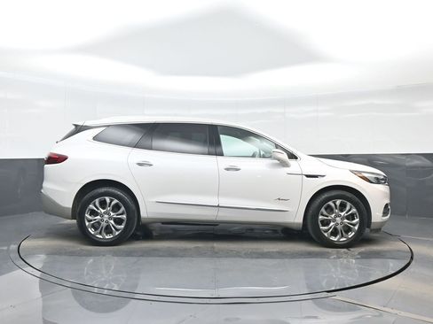 Used 2019 Buick Enclave Avenir w/ Avenir Technology Package AWD/4WD image 7