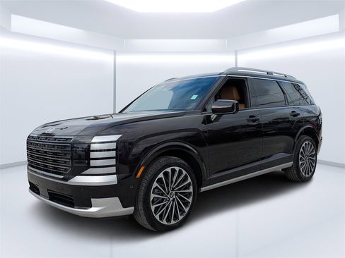 Used 2026 Hyundai Palisade Calligraphy image 7