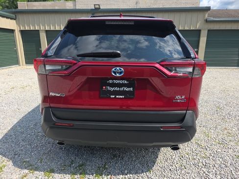 Certified 2023 Toyota RAV4 XLE Premium AWD/4WD image 6