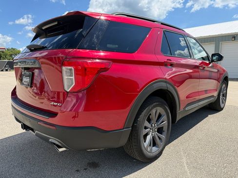 Used 2023 Ford Explorer XLT w/ Equipment Group 202A AWD/4WD image 5