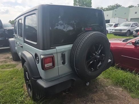 Used 2023 Jeep Wrangler Unlimited Sport AWD/4WD image 4