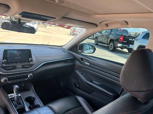 Used 2020 Nissan Altima 2.5 SR w/ Premium Package FWD image 34