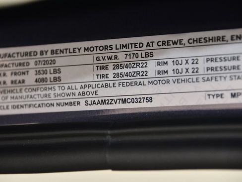 Used 2021 Bentley Bentayga AWD/4WD image 25