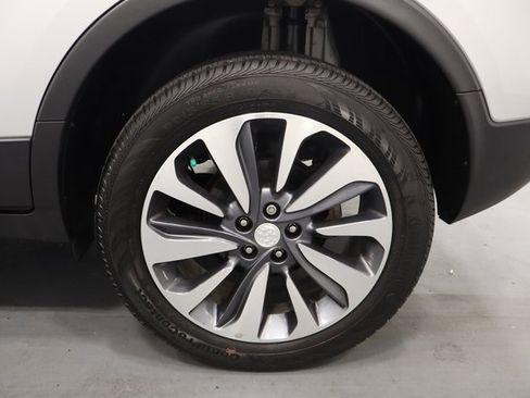 Used 2022 Buick Encore Preferred w/ Safety Package image 24