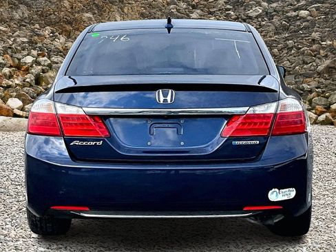 Used 2015 Honda Accord Hybrid Sedan image 4