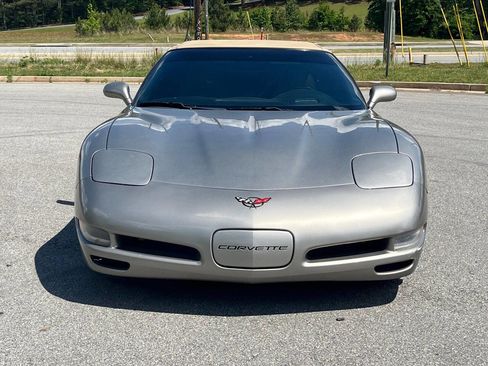 Used 2000 Chevrolet Corvette Convertible w/ Memory Pkg RWD image 6
