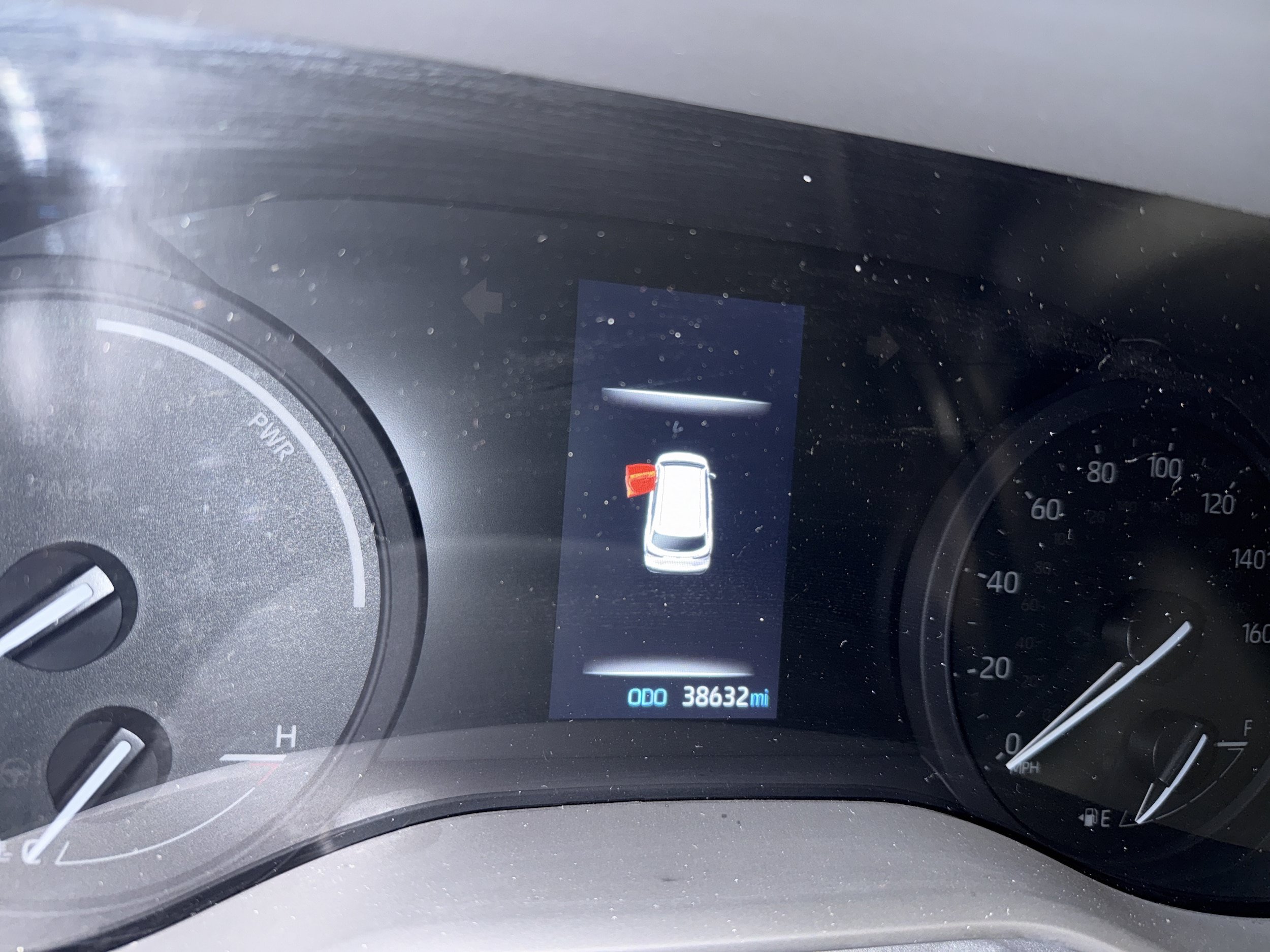 Used 2023 Toyota Sienna LE FWD image 7