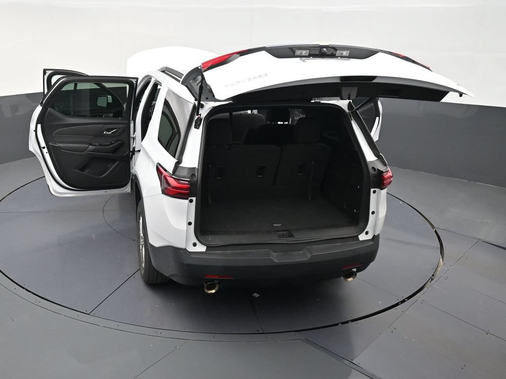 Used 2023 Chevrolet Traverse LT FWD image 29
