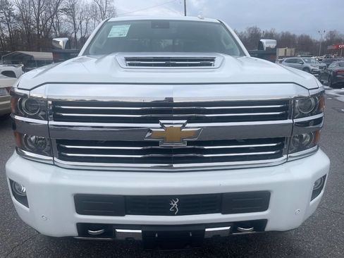 Used 2017 Chevrolet Silverado 2500 High Country w/ Duramax Plus Package image 6